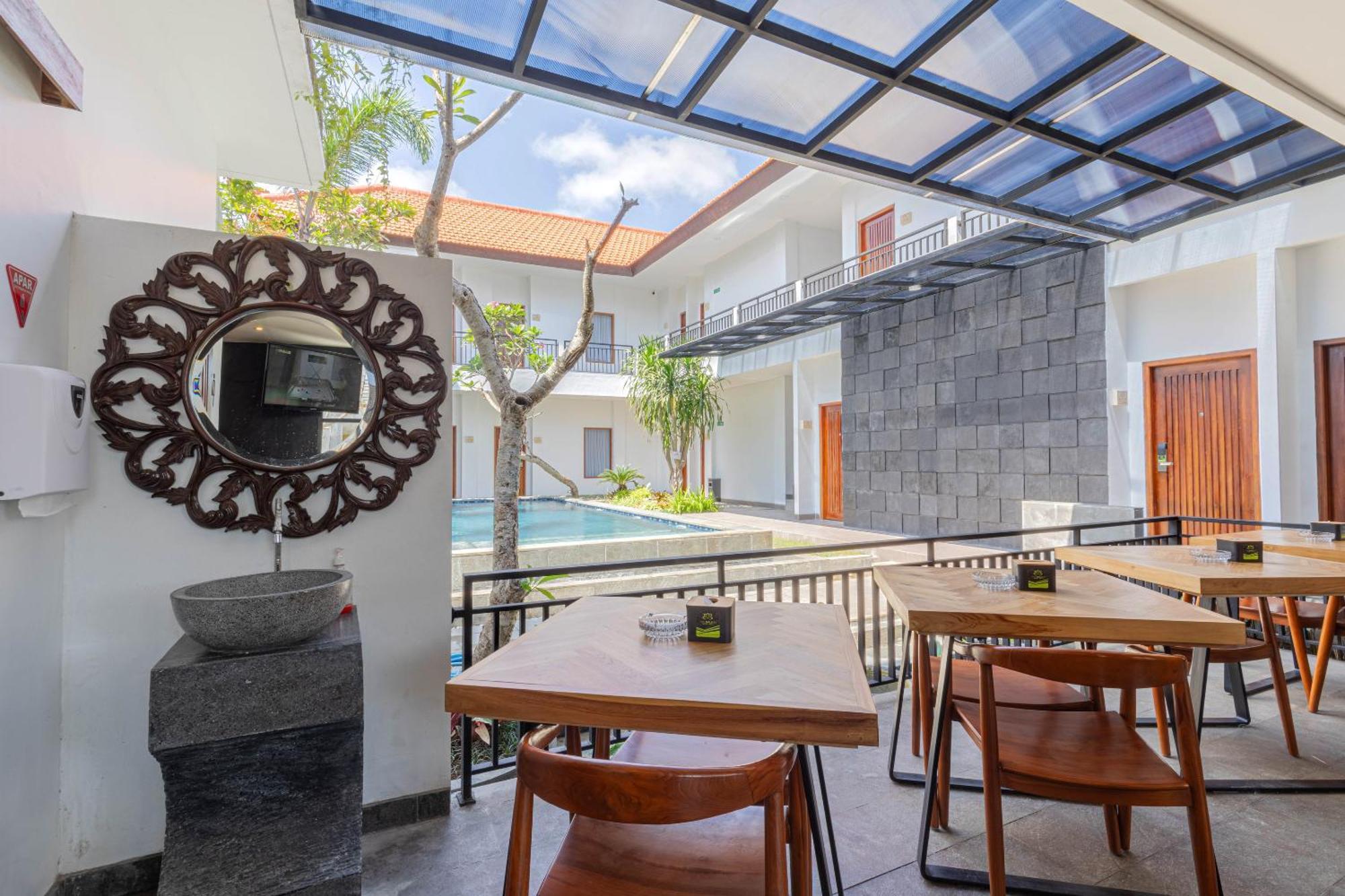 The Baliem Hotel Jimbaran Extérieur photo